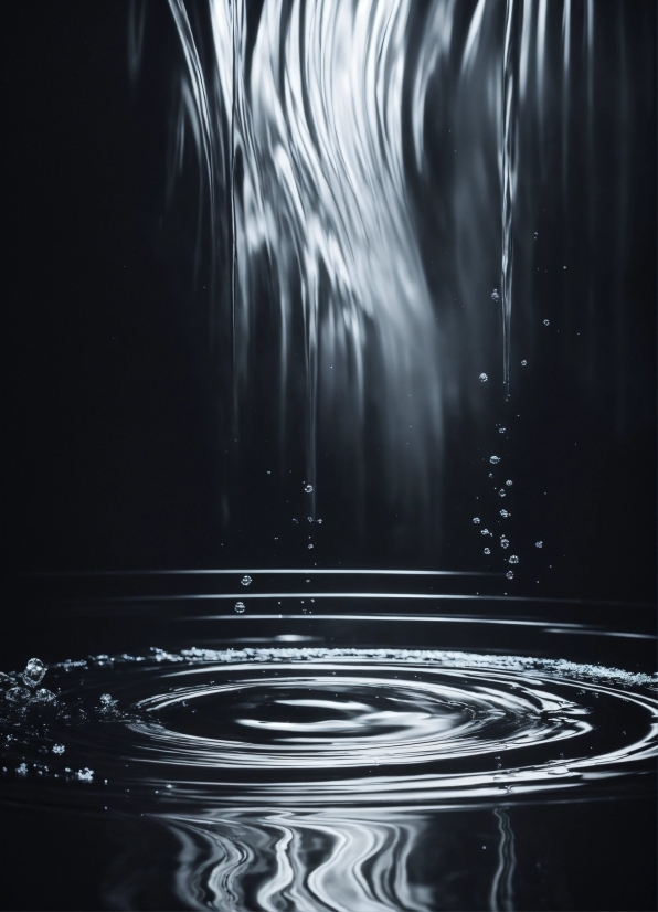 Water, Liquid, Flash Photography, Fluid, Body Of Water, Black-and-white