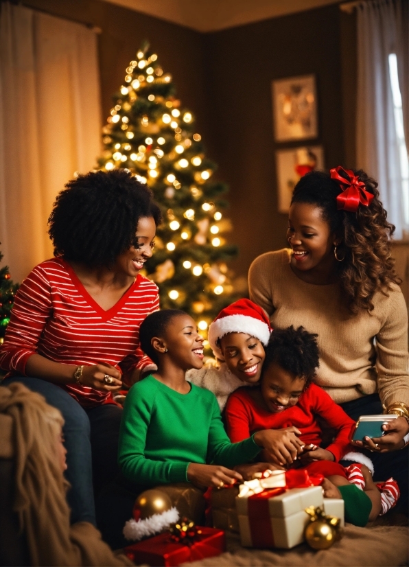 Christmas Tree, Christmas Ornament, Smile, Fun, Curtain, Social Group