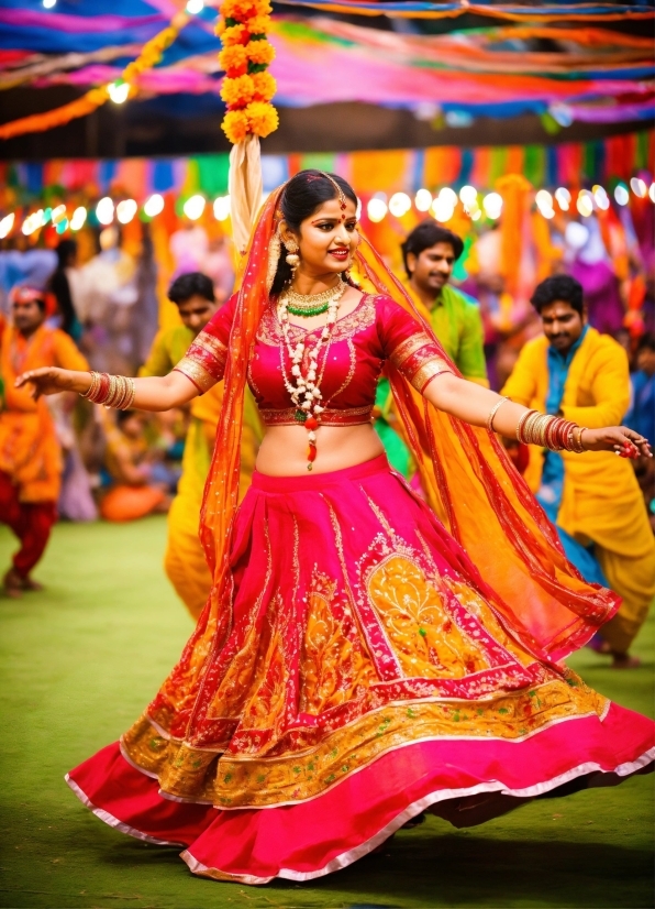 Living Room Ideas, Dance, Entertainment, Smile, Performing Arts, Happy