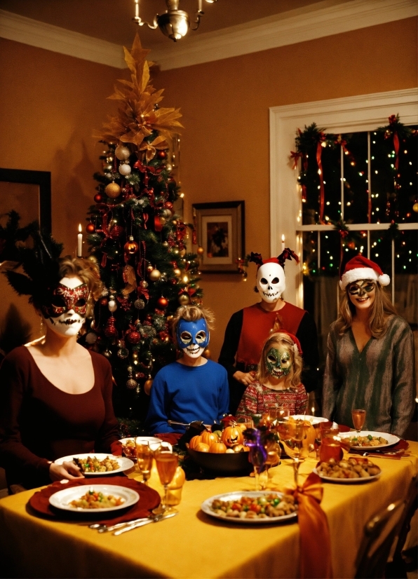 Table, Christmas Tree, Food, Tableware, Light, Christmas Ornament