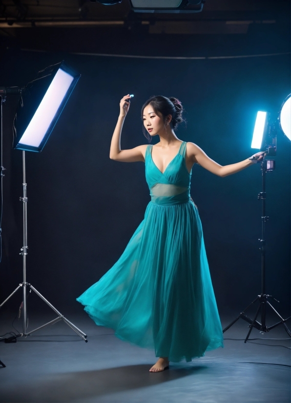Arm, Dress, One-piece Garment, Flash Photography, Lighting, Entertainment