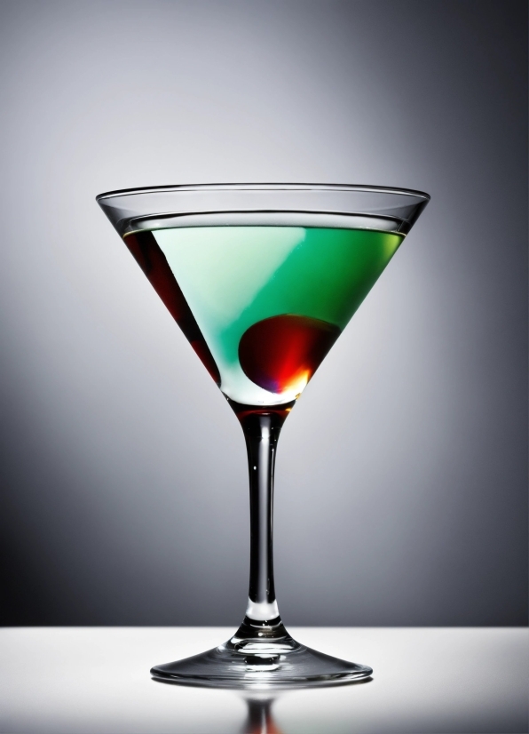 Martini Glass, Tableware, Stemware, Drinkware, Liquid, Cocktail